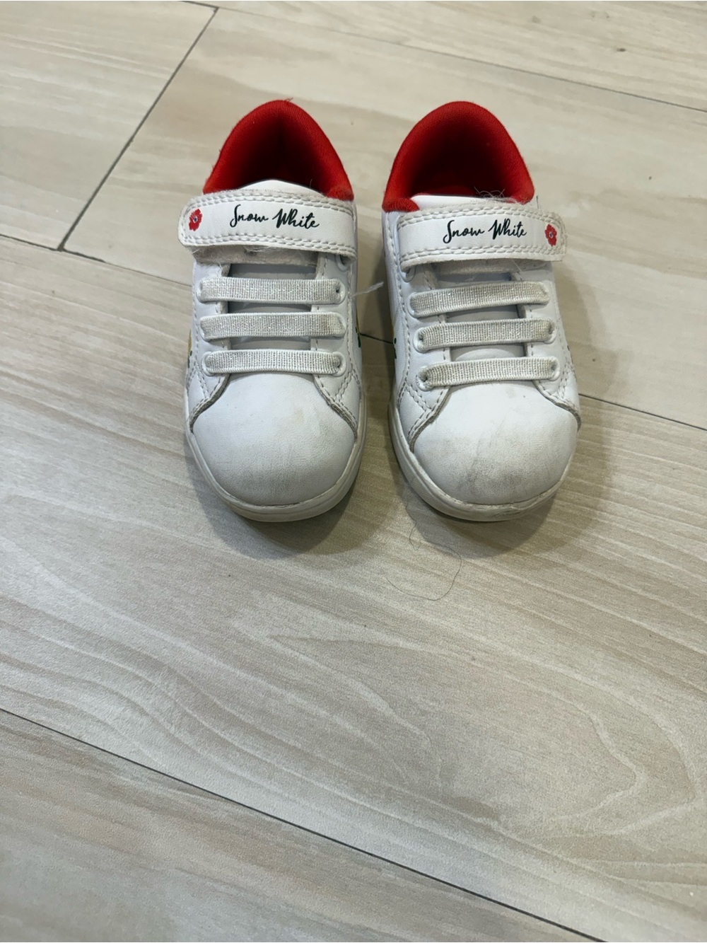 Disney White and Red Low-Top Kids Sneakers
